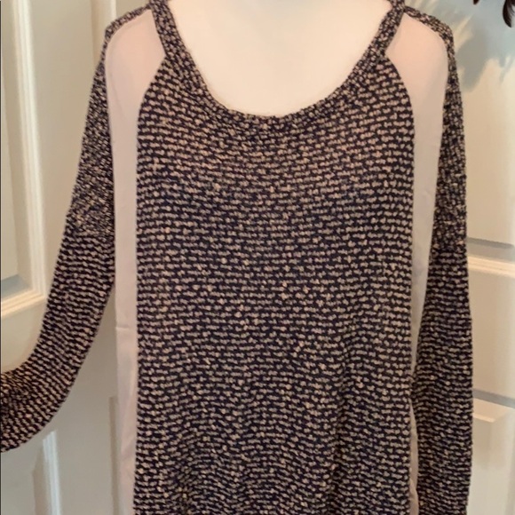 Part sweater part sheer hi low tunic by Lush - Picture 2 of 7